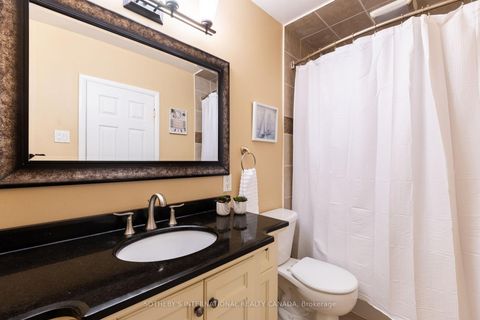Photo 7 at 14 Beckenham Court, Etobicoke West Mall, Toronto