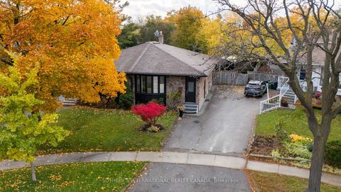 Photo 28 at 14 Beckenham Court, Etobicoke West Mall, Toronto