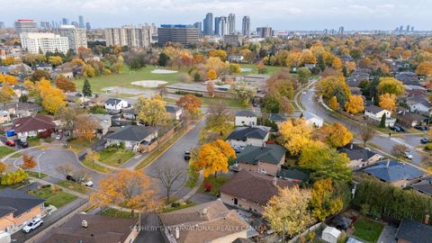 Photo 37 at 14 Beckenham Court, Etobicoke West Mall, Toronto