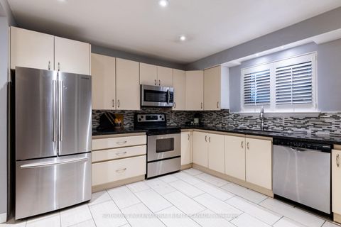 Photo 42 at 14 Beckenham Court, Etobicoke West Mall, Toronto