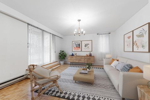 Photo 4 at 796 Davenport Road, Wychwood, Toronto