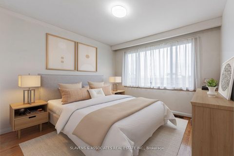 Photo 10 at 796 Davenport Road, Wychwood, Toronto