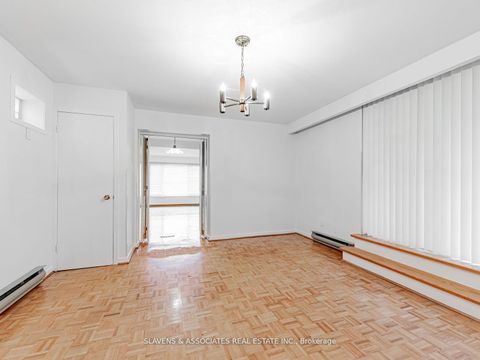 Photo 18 at 796 Davenport Road, Wychwood, Toronto