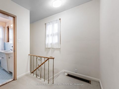 Photo 21 at 796 Davenport Road, Wychwood, Toronto