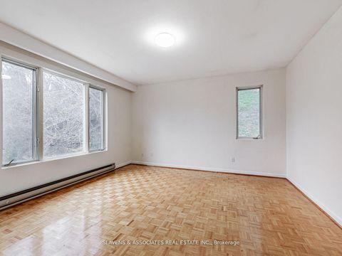 Photo 28 at 796 Davenport Road, Wychwood, Toronto