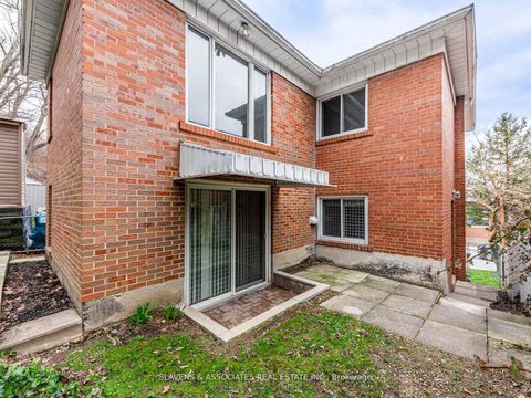 Photo 33 at 796 Davenport Road, Wychwood, Toronto
