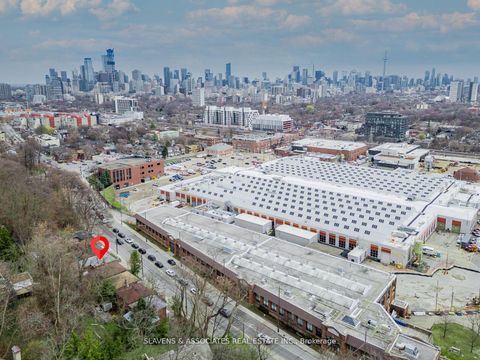 Photo 43 at 796 Davenport Road, Wychwood, Toronto