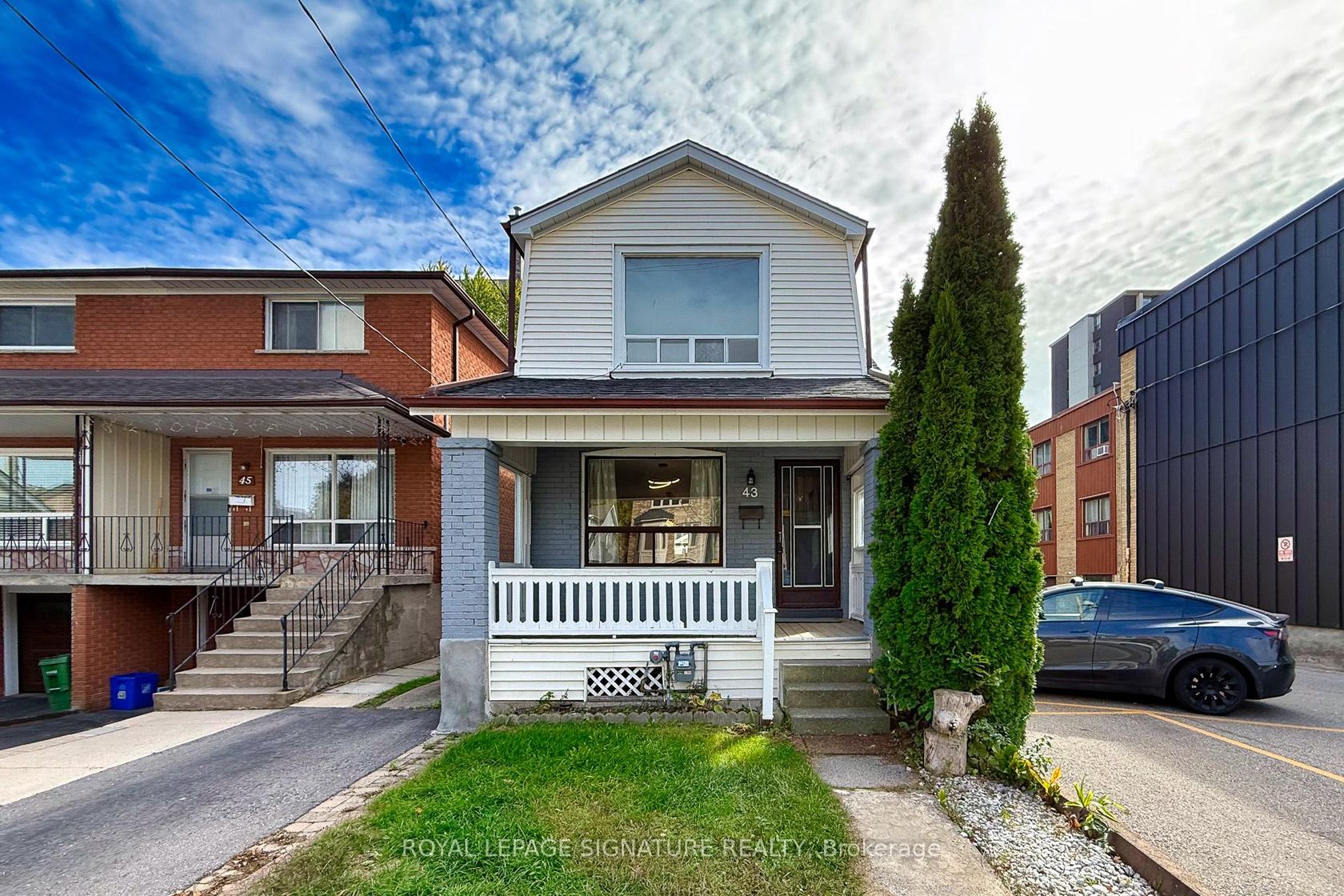 43 Torrens Avenue, Broadview North, Toronto 