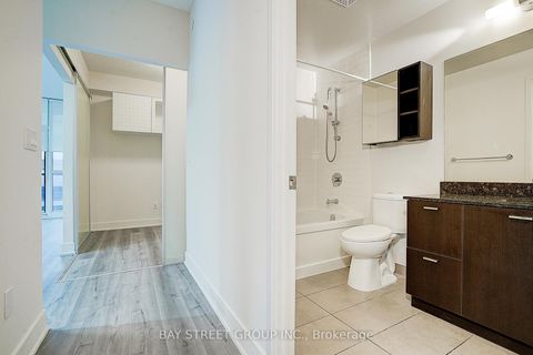 Photo 11 at 402 - 88 Sheppard Avenue E, Willowdale East, Toronto
