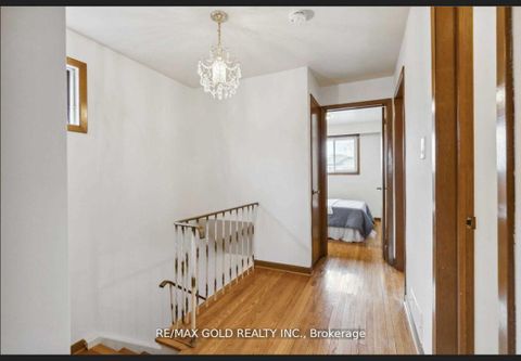 Photo 8 at 39 Magnolia Avenue, Kennedy Park, Toronto