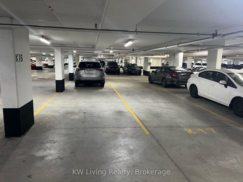 Photo 17 at 212 - 6 David Eyer Road, Rural Richmond Hill, Richmond Hill