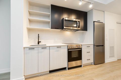 Photo 9 at 524 - 2300 St. Clair Avenue W, Junction Area, Toronto