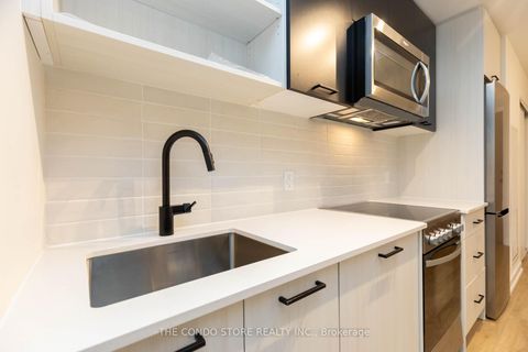 Photo 13 at 524 - 2300 St. Clair Avenue W, Junction Area, Toronto