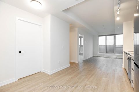 Photo 15 at 524 - 2300 St. Clair Avenue W, Junction Area, Toronto