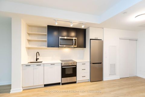 Photo 17 at 524 - 2300 St. Clair Avenue W, Junction Area, Toronto