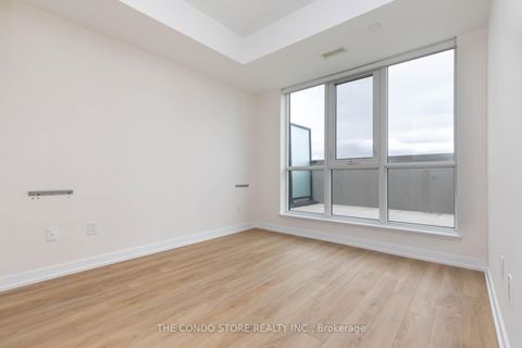 Photo 18 at 524 - 2300 St. Clair Avenue W, Junction Area, Toronto