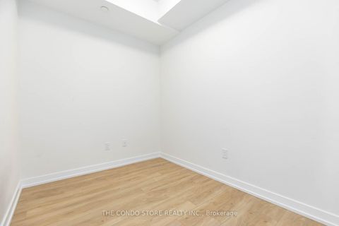 Photo 24 at 524 - 2300 St. Clair Avenue W, Junction Area, Toronto