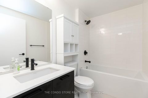 Photo 26 at 524 - 2300 St. Clair Avenue W, Junction Area, Toronto