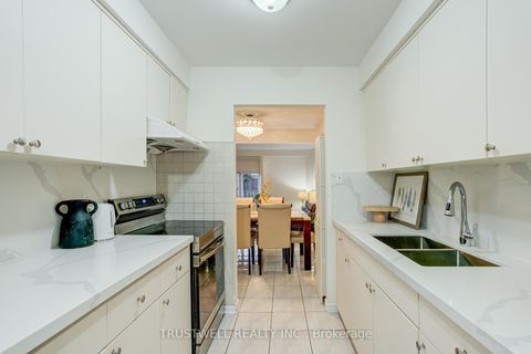 Photo 14 at 44 Caronia Square, Malvern, Toronto