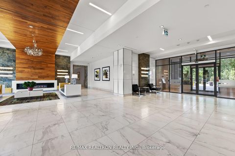 Photo 2 at 229 - 7900 Bathurst Street, Beverley Glen, Vaughan