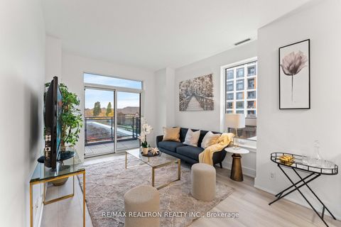 Photo 14 at 229 - 7900 Bathurst Street, Beverley Glen, Vaughan