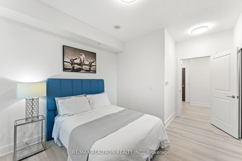 Photo 24 at 229 - 7900 Bathurst Street, Beverley Glen, Vaughan