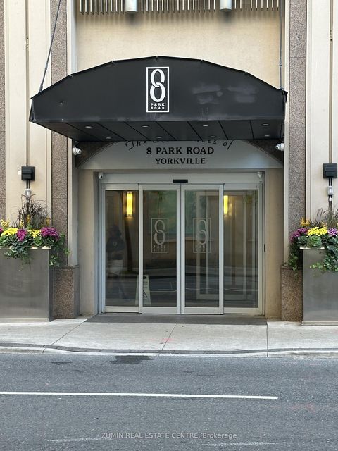 Photo 2 at 2116 - 8 Park Road, Moore Park, Toronto