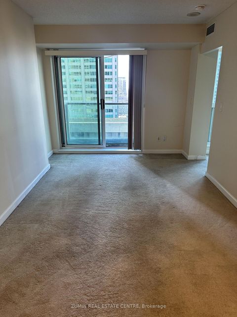 Photo 7 at 2116 - 8 Park Road, Moore Park, Toronto