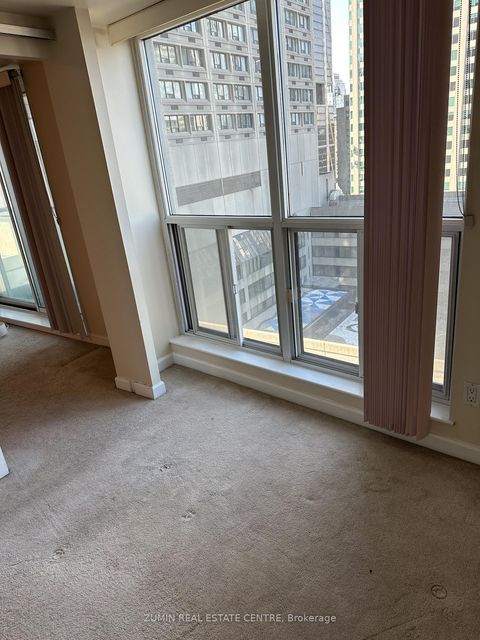 Photo 15 at 2116 - 8 Park Road, Moore Park, Toronto