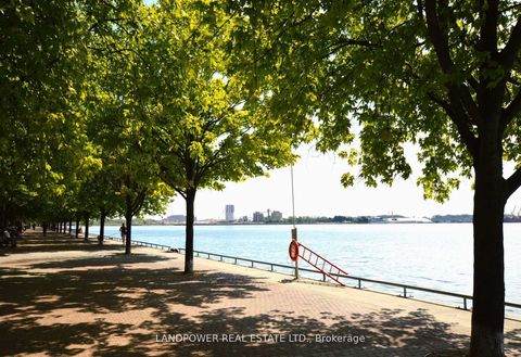 Photo 4 at 434 - 15 Merchants' Wharf, Waterfront Communities C8, Toronto