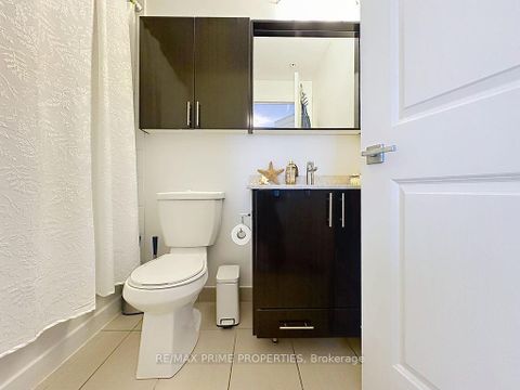 Photo 14 at 205 - 85 North Park Road, Beverley Glen, Vaughan