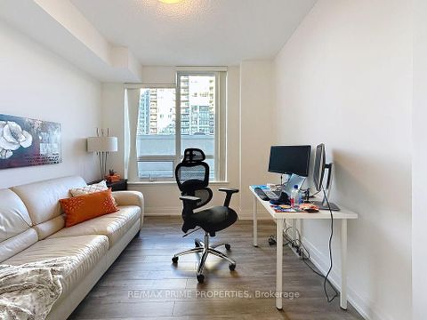 Photo 15 at 205 - 85 North Park Road, Beverley Glen, Vaughan