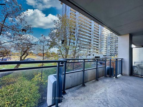 Photo 19 at 205 - 85 North Park Road, Beverley Glen, Vaughan