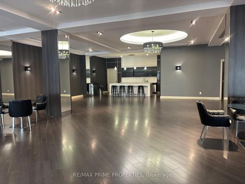 Photo 21 at 205 - 85 North Park Road, Beverley Glen, Vaughan