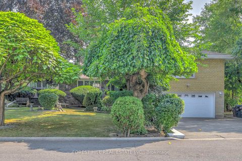 Photo 0 at 89 Portage Avenue, Pelmo Park W4, Toronto