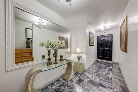 Photo 8 at 89 Portage Avenue, Pelmo Park W4, Toronto