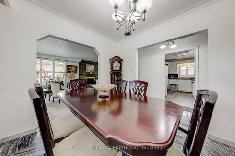 Photo 13 at 89 Portage Avenue, Pelmo Park W4, Toronto
