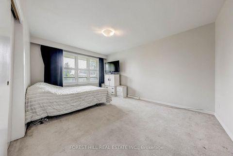 Photo 27 at 89 Portage Avenue, Pelmo Park W4, Toronto