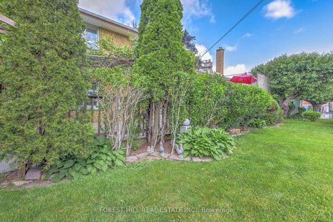 Photo 43 at 89 Portage Avenue, Pelmo Park W4, Toronto