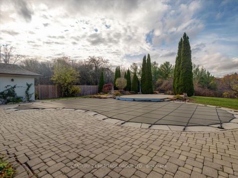 Photo 5 at 28 Bridgend Court S, Islington Woods, Vaughan