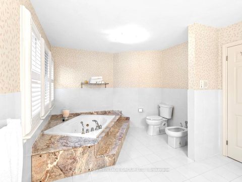 Photo 23 at 28 Bridgend Court S, Islington Woods, Vaughan