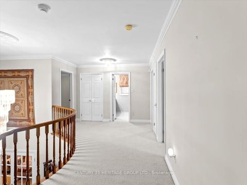 Photo 24 at 28 Bridgend Court S, Islington Woods, Vaughan