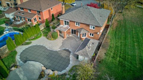 Photo 33 at 28 Bridgend Court S, Islington Woods, Vaughan