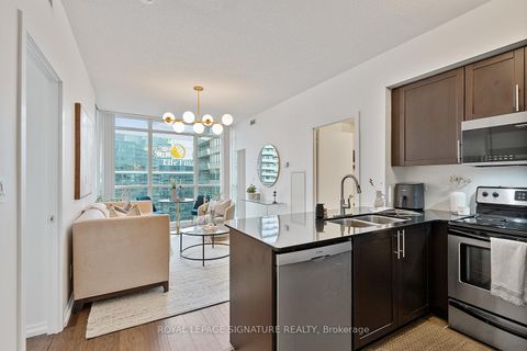 Photo 4 at 4301 - 65 Bremner Boulevard, Waterfront Communities C1, Toronto