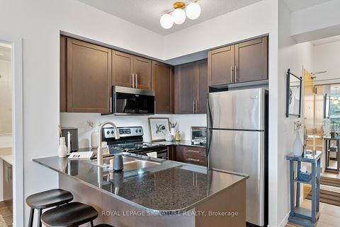 Photo 7 at 4301 - 65 Bremner Boulevard, Waterfront Communities C1, Toronto