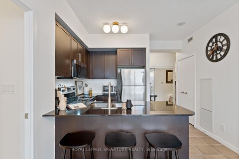 Photo 8 at 4301 - 65 Bremner Boulevard, Waterfront Communities C1, Toronto