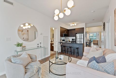 Photo 14 at 4301 - 65 Bremner Boulevard, Waterfront Communities C1, Toronto