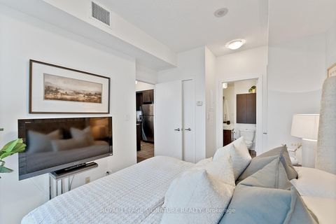 Photo 24 at 4301 - 65 Bremner Boulevard, Waterfront Communities C1, Toronto