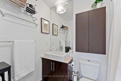 Photo 26 at 4301 - 65 Bremner Boulevard, Waterfront Communities C1, Toronto