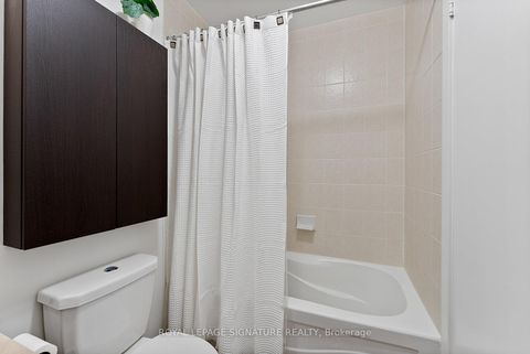 Photo 27 at 4301 - 65 Bremner Boulevard, Waterfront Communities C1, Toronto